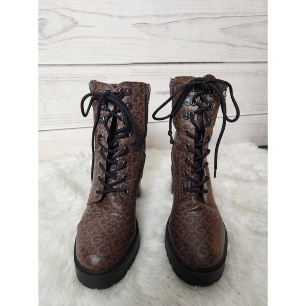 GBG Womens Shoes Platform Heeled Hiker Bootie Signature Faux Leather Brown 10M